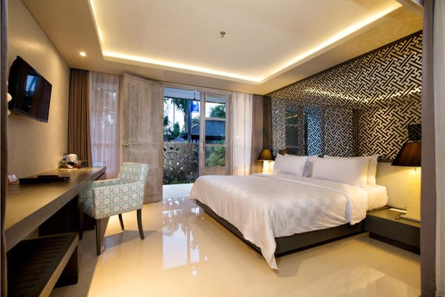 Deluxe Double or Twin Rooms