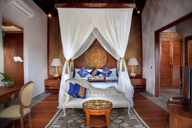 Luxury Villa with Private Pool