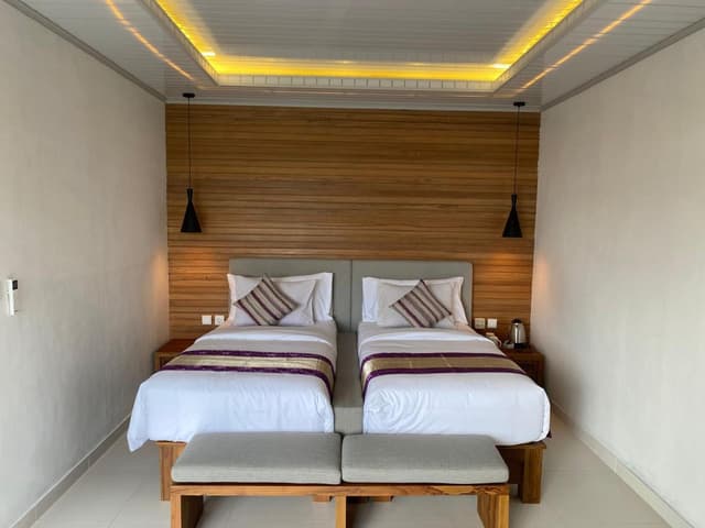 Standard King Room - Free Shuttle to Harbor