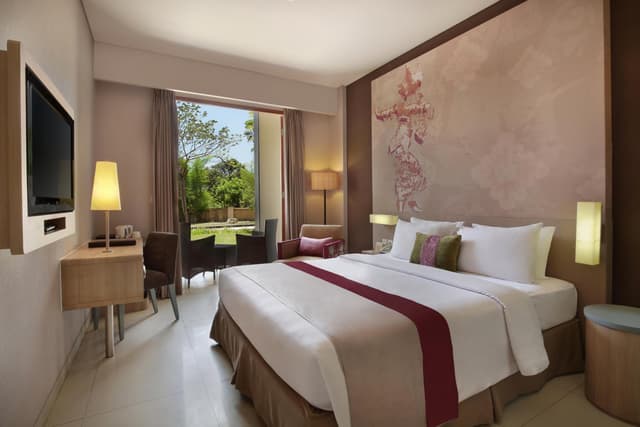 Deluxe Double Room with Free Scheduled Shuttle to Hotel’s Beach Facility