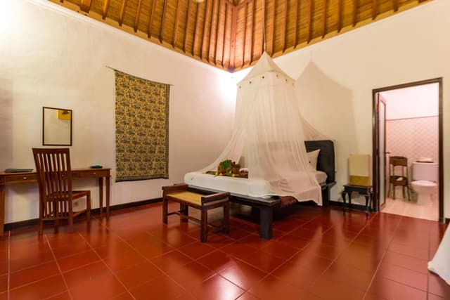Deluxe Room with Pool View