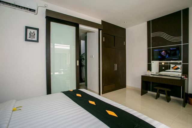 Deluxe Double or Twin Room with Bathtub