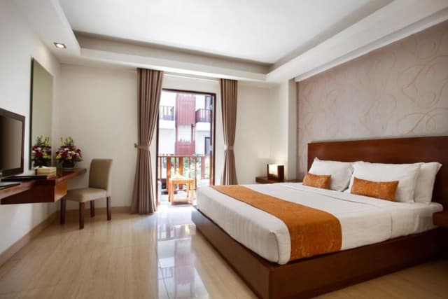 Double or Twin Room with Pool View