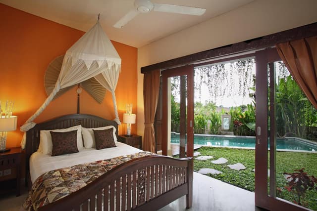 Solera Three-Bedroom Villa with Private Pool
