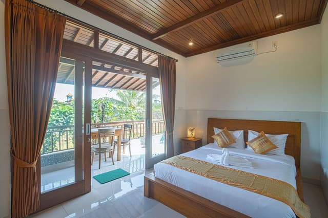 Superior Double Room, Balcony, Garden View