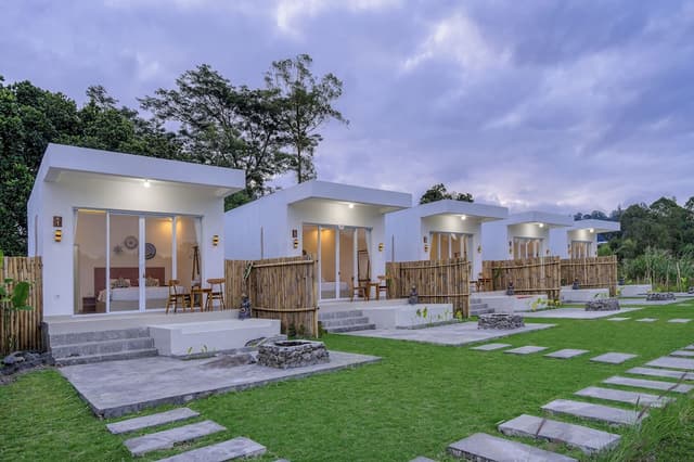 Deluxe Double Room, Balcony, Lake View