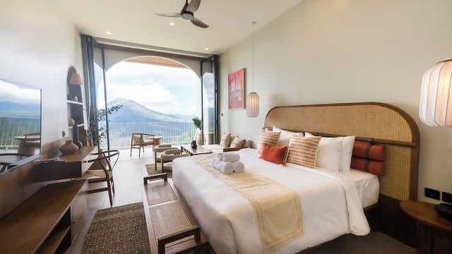 Deluxe Double Room, Balcony, Mountain View