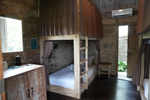 Deluxe Shared Dormitory, Women only, Balcony, Pool View