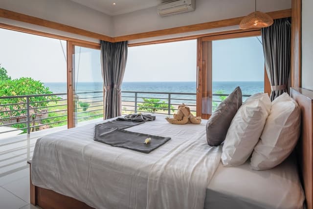 Four Bedroom Pool Villa Sea View