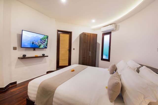 Comfort Villa, 4 Bedrooms, Garden View