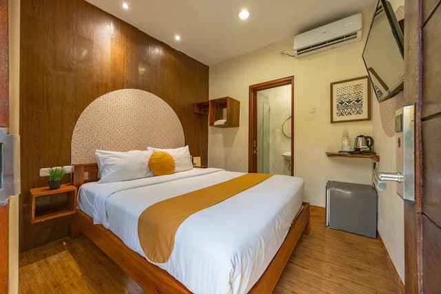 Deluxe Room, Pool View