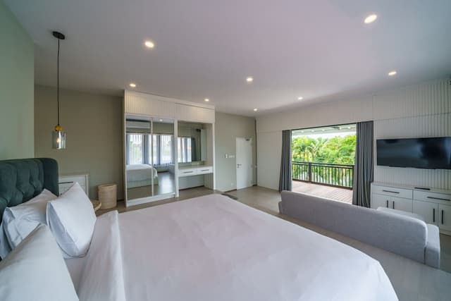 Deluxe Villa