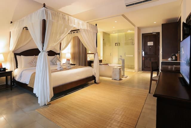 Jungle Suite with Private Balcony