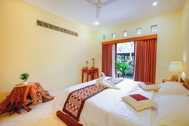Standard Double Room, Private Bathroom, Garden View