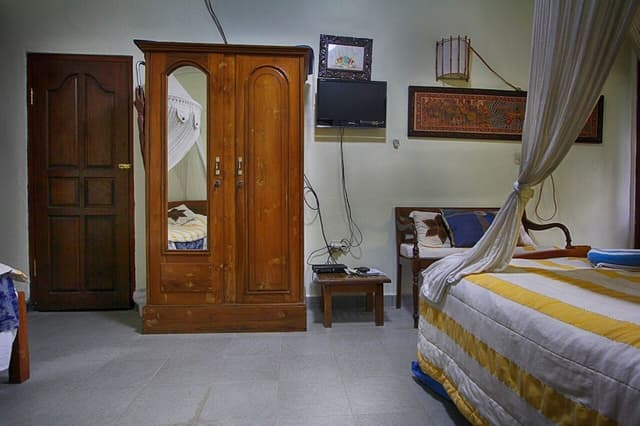 Room 5