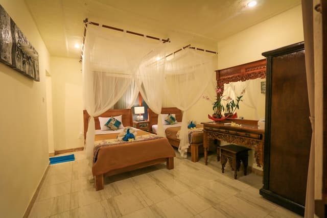 Juna's Room