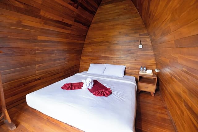 Lumbung Room