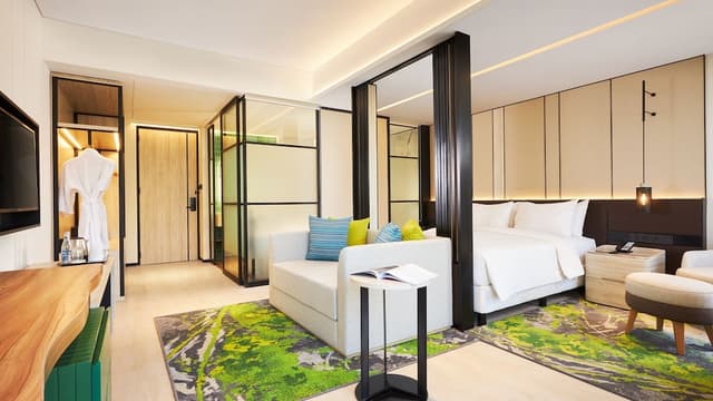 Suite, 1 King Bed