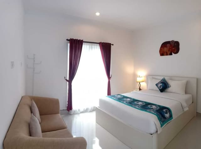 Family Room, 2 Bedrooms