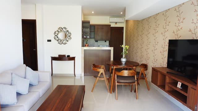 Family Room, 2 Bedrooms