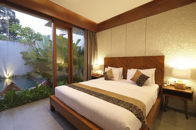 Deluxe Villa