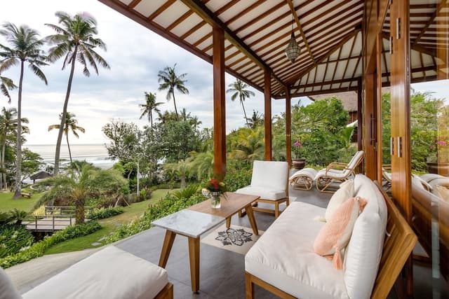 Luxury Villa, 2 Bedrooms, Sea View, Beachfront