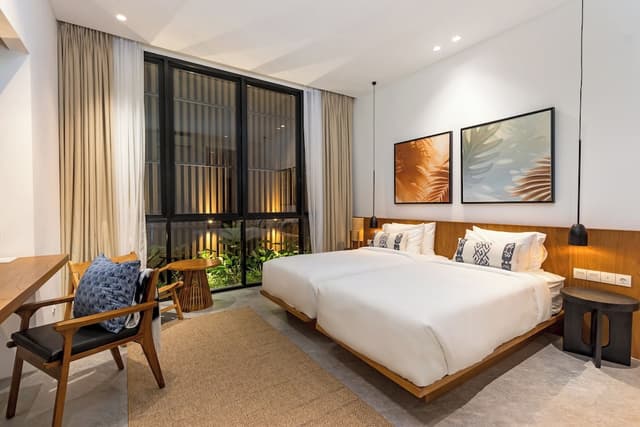 Exclusive Villa, 3 Bedrooms, Kitchen, Poolside