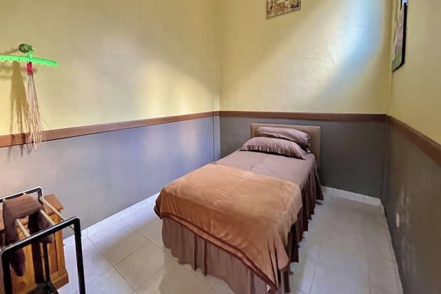 Single Room with Fan
