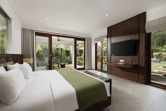 4 Bedroom Pool Villa