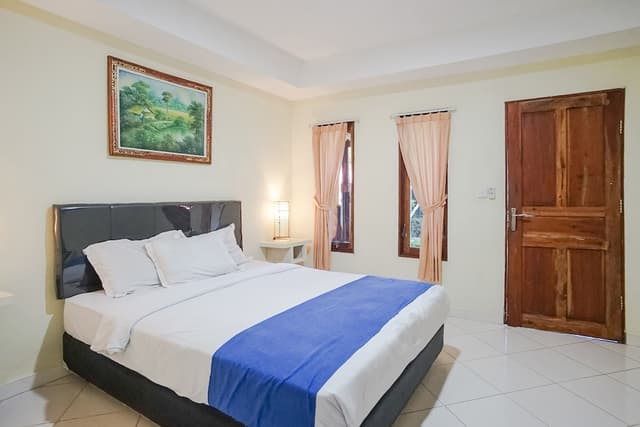 Superior Room with Bathtub