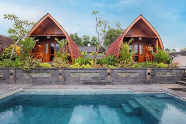 Deluxe Double Room, Pool View