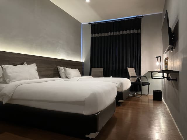 Executive Room