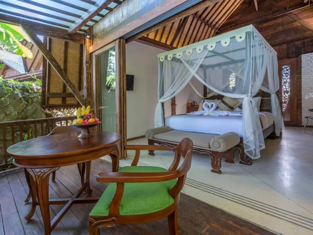 Ethnical One Bedroom Villa with Balcony