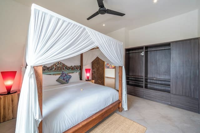 Deluxe Villa