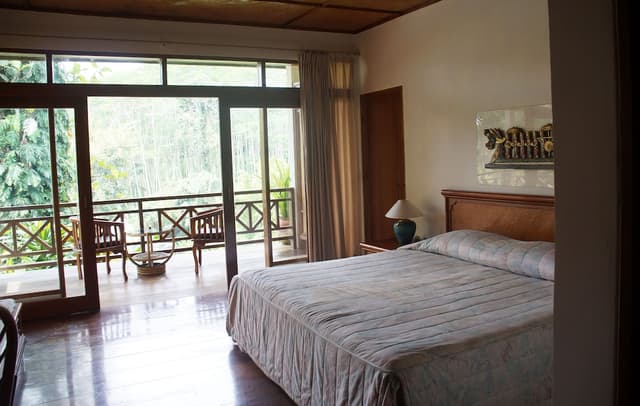 Hot Spring Bungalow