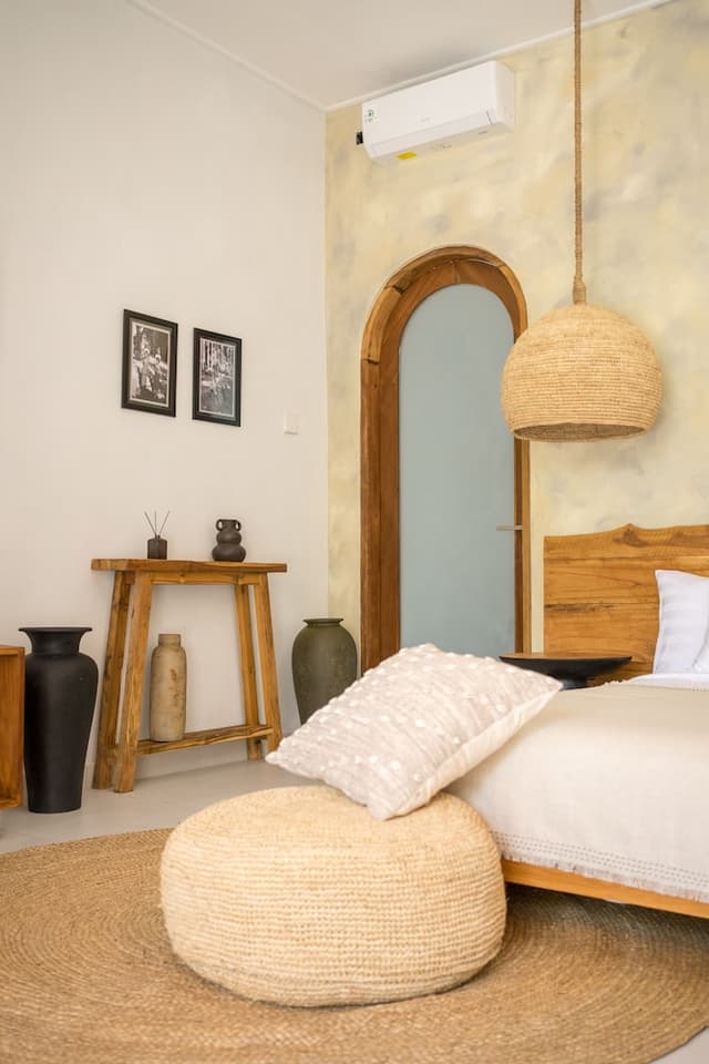 Standard Room, 1 Queen Bed, Pool View