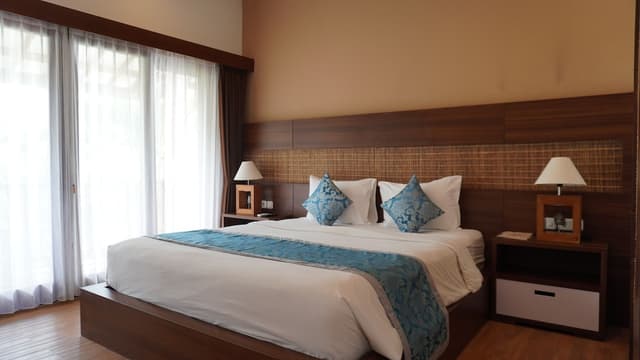 Standard Double Room, Balcony, Pool View