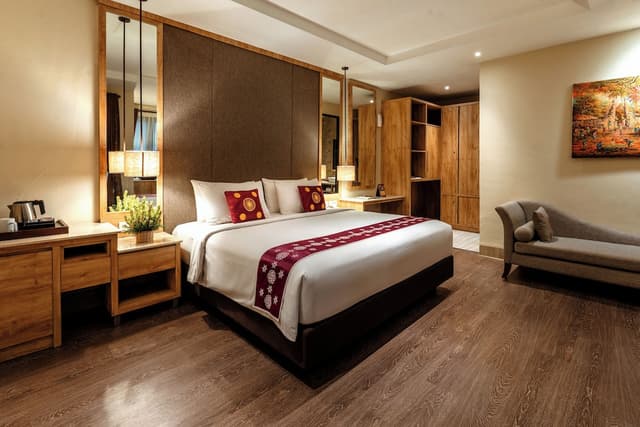 Junior Double Room