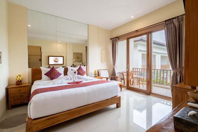 Deluxe Room, Balcony, Pool View