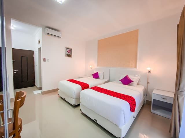 Superior Twin Room