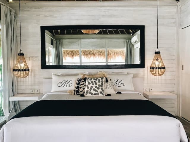 Double or Twin Room, Pool View (Yogi)