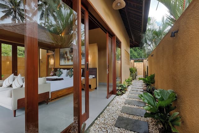 Premier One Bedroom Pool Villa (Free 1x Floating Breakfast or Minibar)