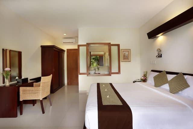 Superior Room, Balcony (Upstairs)