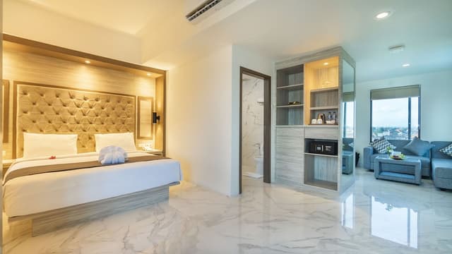 Premier Room, Non Smoking, City View