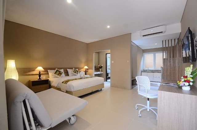 Signature Room, 2 Bedrooms, Pool View