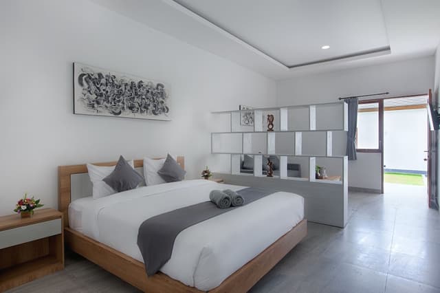 Deluxe Ground Floor