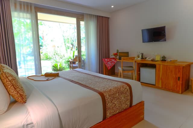 Deluxe Room, Balcony, Garden View