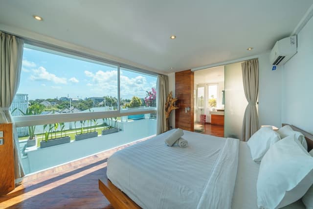 Deluxe Villa
