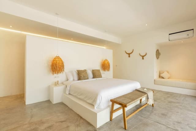 Basic Villa, 1 King Bed