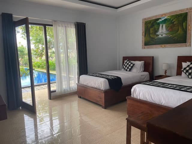 Deluxe Twin Room, 2 Twin Beds, Non Smoking, Pool View